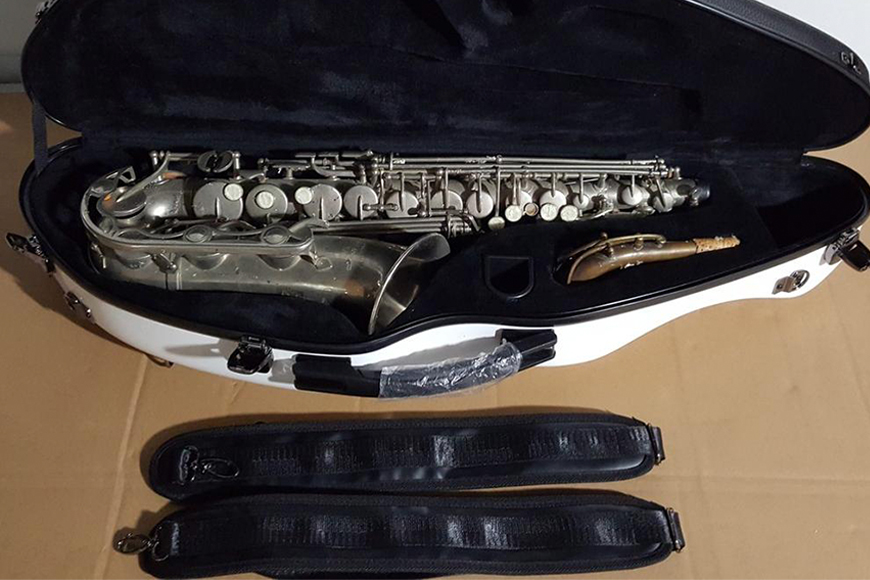YG1511G2  Carbon fiber material alto saxophone case