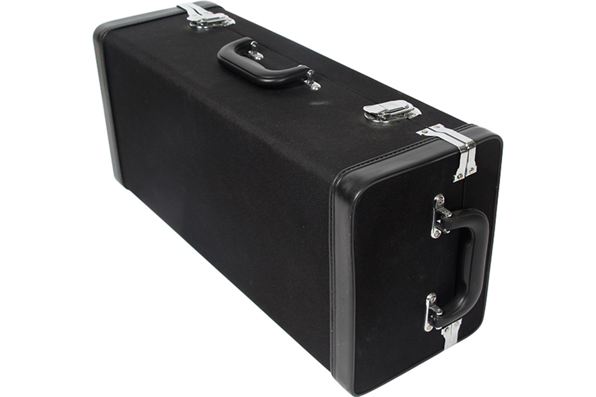 YH1910P10  Double trumpet wooden hard case