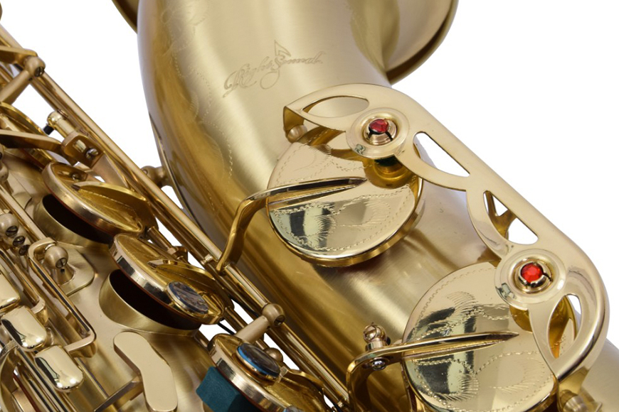 ZYTS-891  Good quality tenor Saxophone