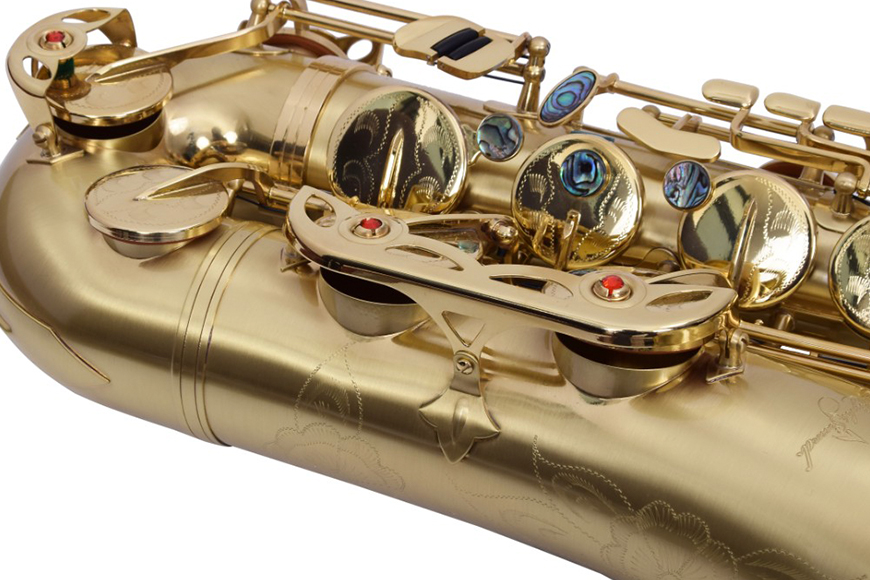 ZYTS-891  Good quality tenor Saxophone