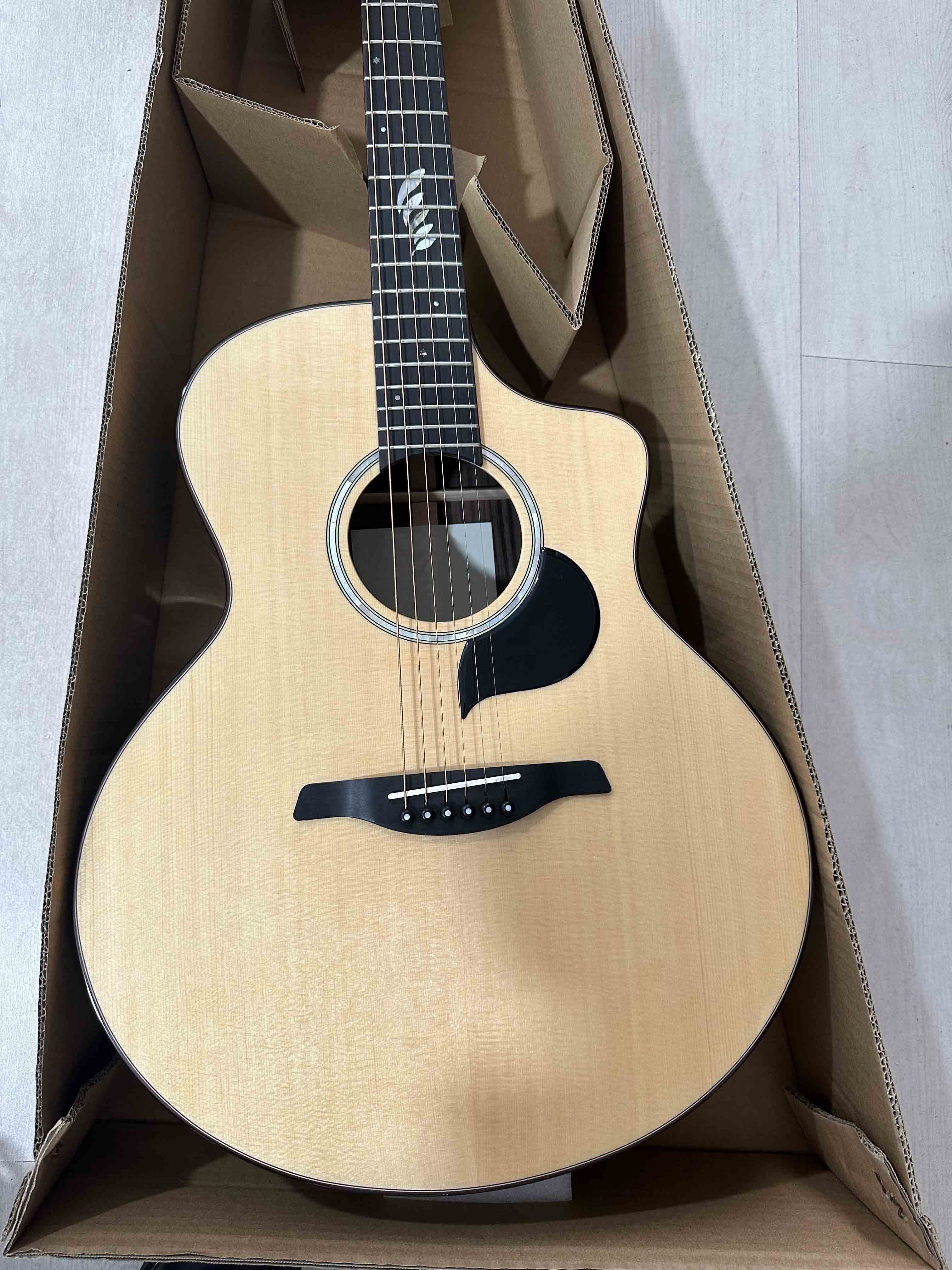 Spruce Instruments Spruce Acoustic Guitar ZYNMJF6 - Zhengyin Musical Instruments