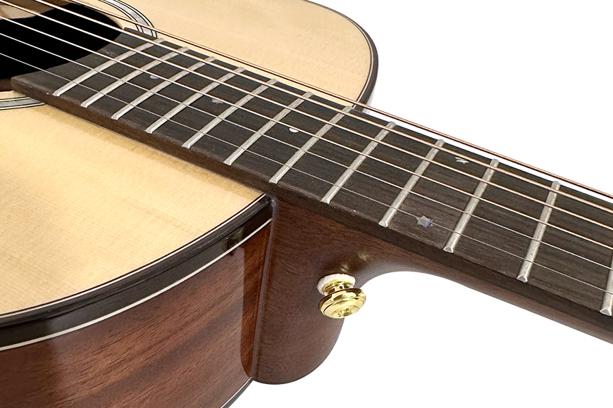 ZYNMM3 Solid Stika Spruce Acoustic Guitar